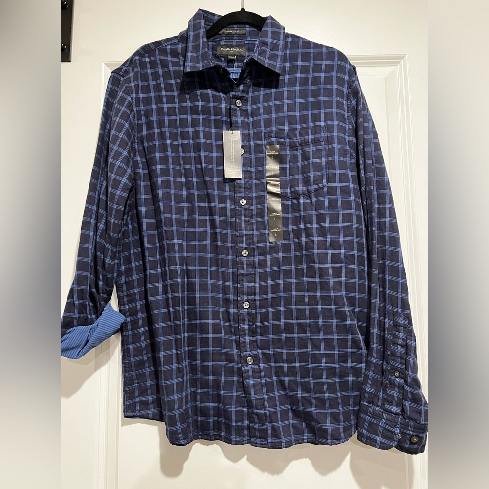 Men’s Banana Republic Untucked Button Down Shirt
